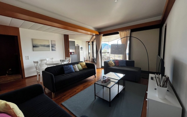 Lugano City Apartment in Cassarate Facing the Lake, 5min From the Centre – Guest Rooms – Lugano