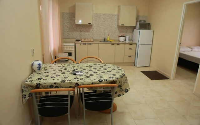 Donfarsha Apartments