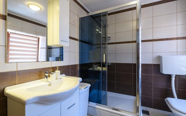 Beautiful Home in Vodnjan With Wifi and 3 Bedrooms
