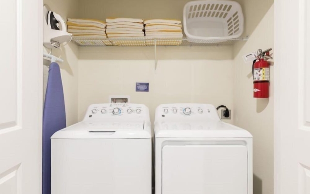 9BR ChampionsGate Pool Home