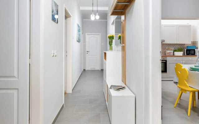 Lovely house with garden near city centre