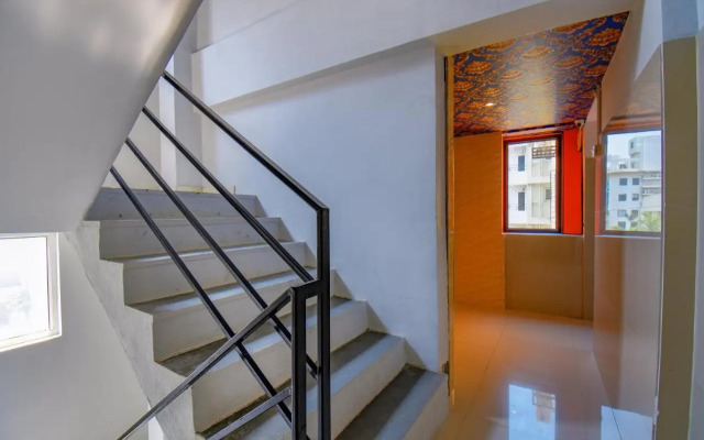 FabHotel Apricot Premier