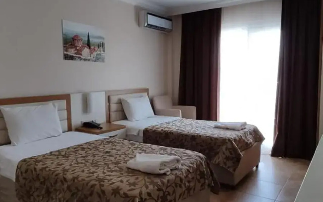Risa Hotel