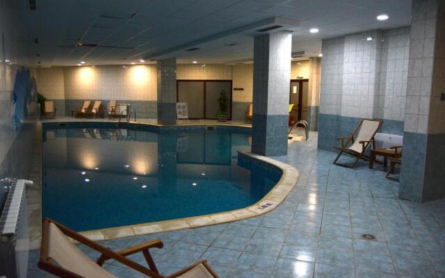 Persey Flora Apartments