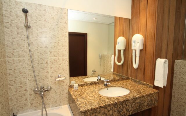 Arabella Beach Hotel