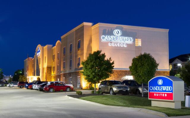 Candlewood Suites Champaign-Urbana University Area, an IHG Hotel