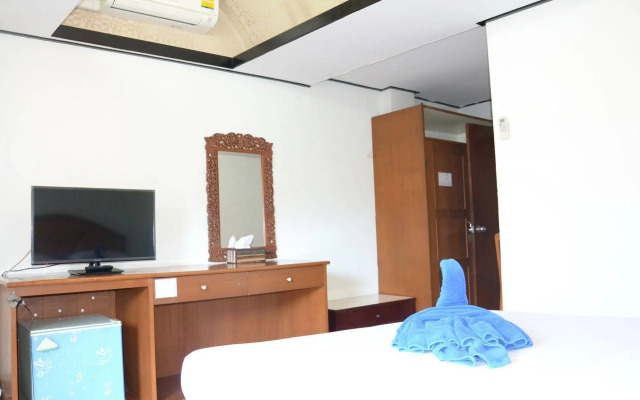 At Bangkok Hotel