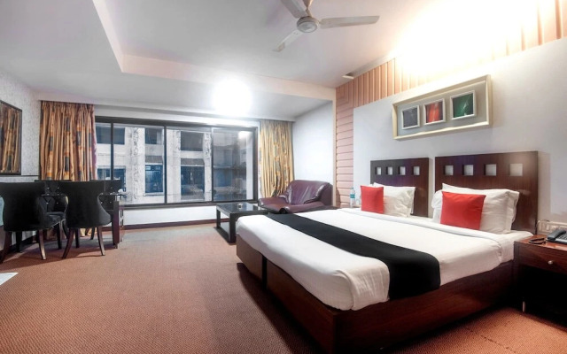 Savoy Suites by OYO Rooms