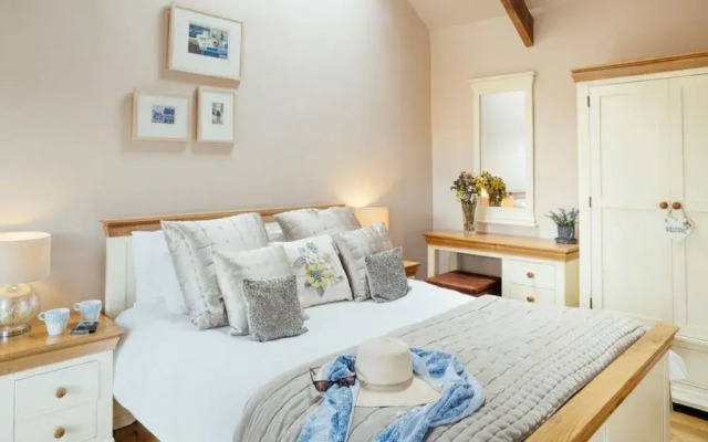 Lower Trowan Cottage