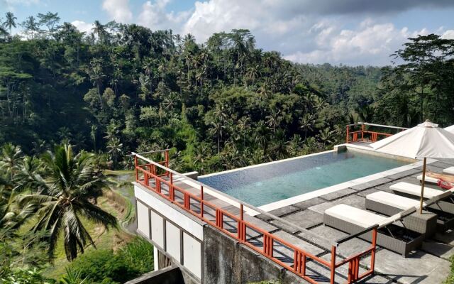 Suarapura Resort and SPA