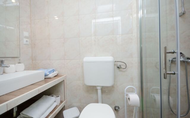 House Bozica