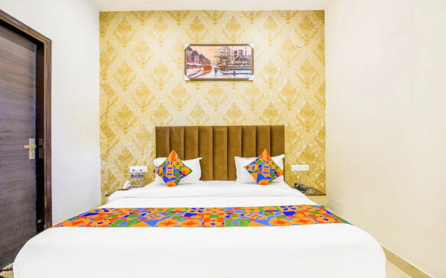 Fabhotel Royal Regency I