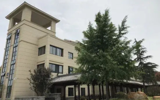 Liangshan Training Center