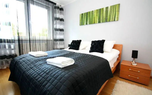 Rent a Flat apartments - Obrońców Wybrzeża St.