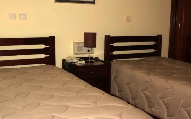 Hotel Dom Leal