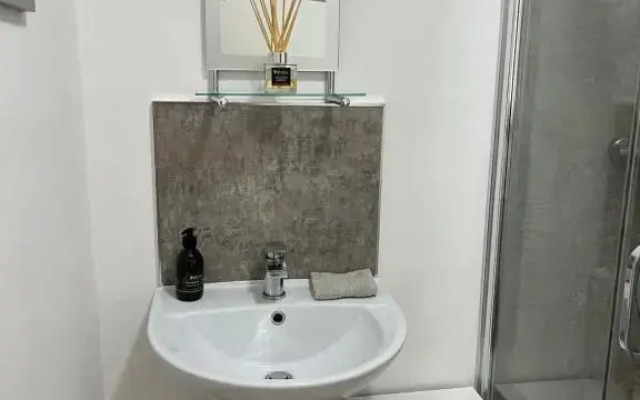 Tigh Stobban Apartment 1