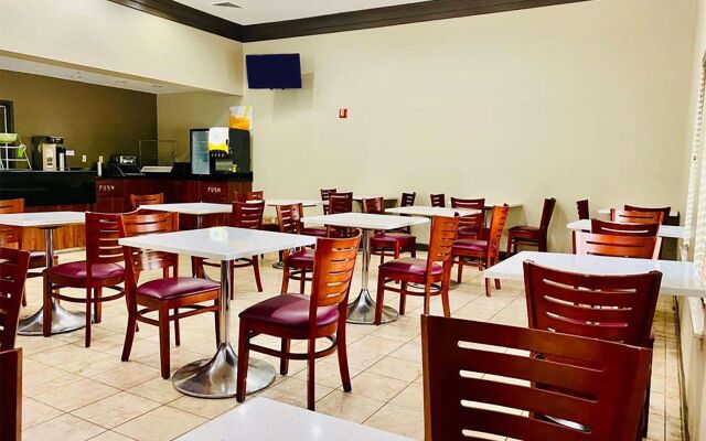 La Quinta Inn & Suites by Wyndham Memphis I-240