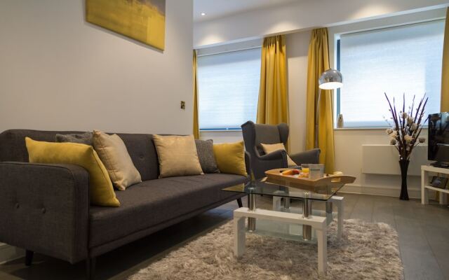 Brickfield Court Serviced Apartment by Ferndale