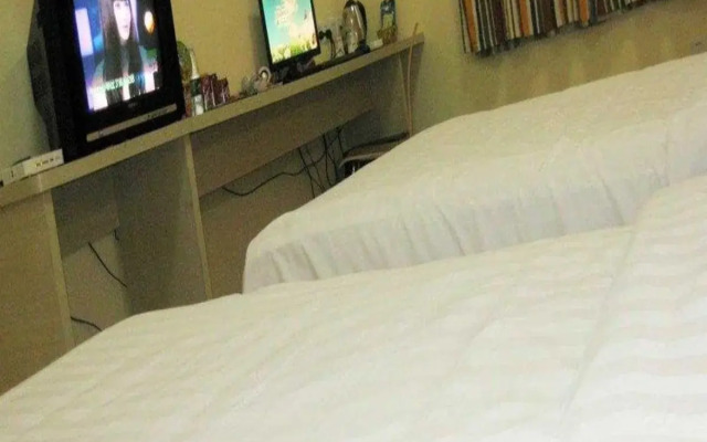 Sanyuan Hotel (Chenzhou Railway Station)