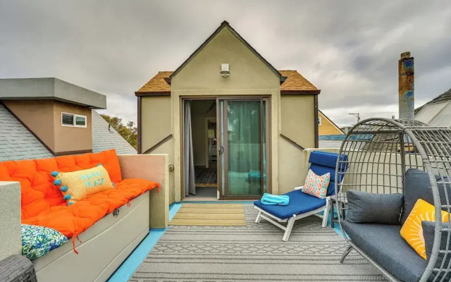 Sunny San Diego Home w/ Patio - Steps to Beach!