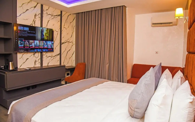 McDons Skye Hotel and Suites