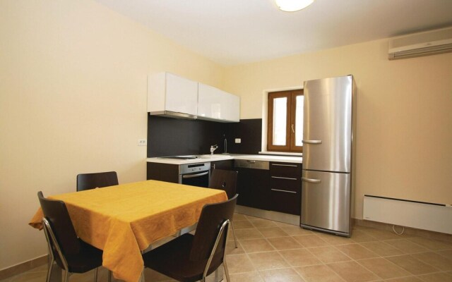 Amazing Home in Pula With 2 Bedrooms