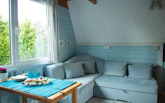 Storey Holiday House, Bobolin