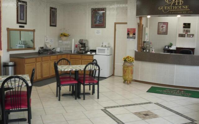 Canterbury Inn & Suites