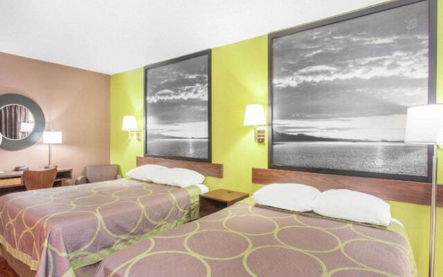 Super 8 by Wyndham Los Angeles/Alhambra