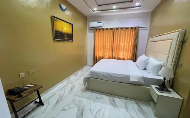 Kaft2 Hotels
