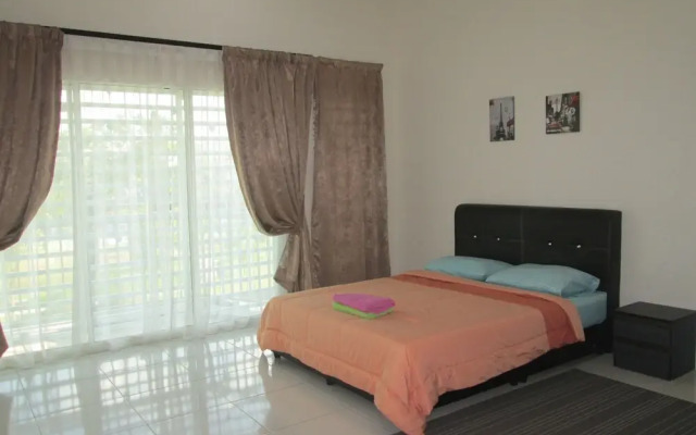 Dzel Homestay Station 18 Ipoh Tiara Lake