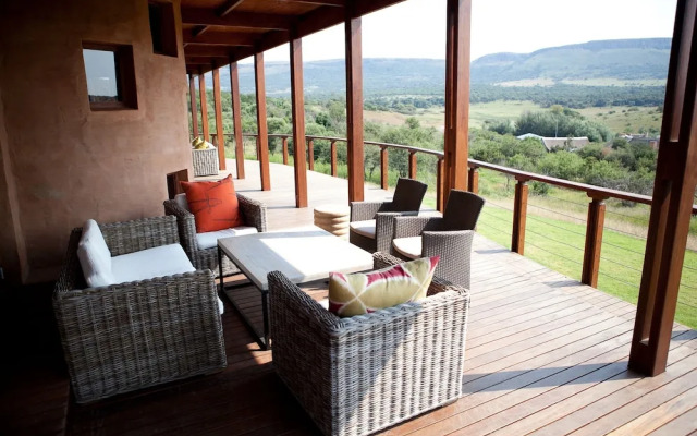 African Hills Safari Lodge & Spa