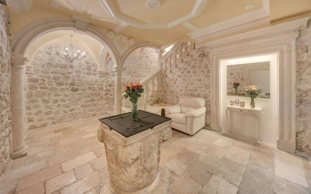 Apartments & Rooms Malo More