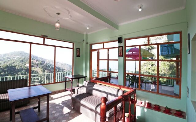 OYO 15170 Maa Gauri Resort