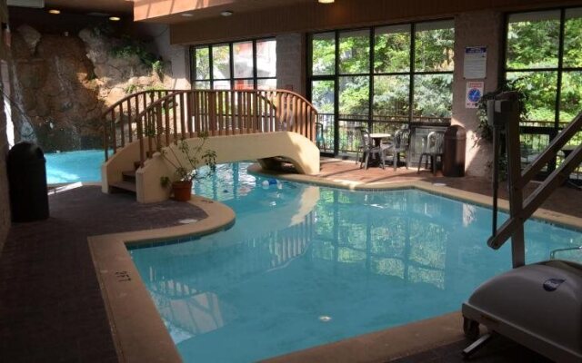 Zoders Inn and Suites