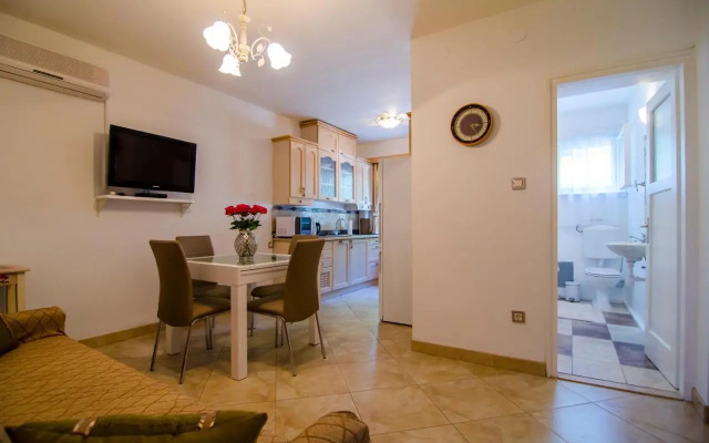 Turkish Tower Apartment