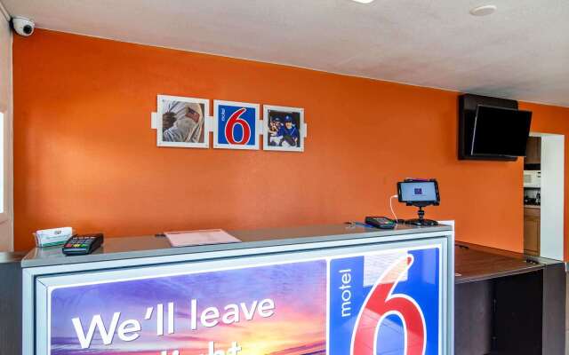 Motel 6 Brunswick, GA