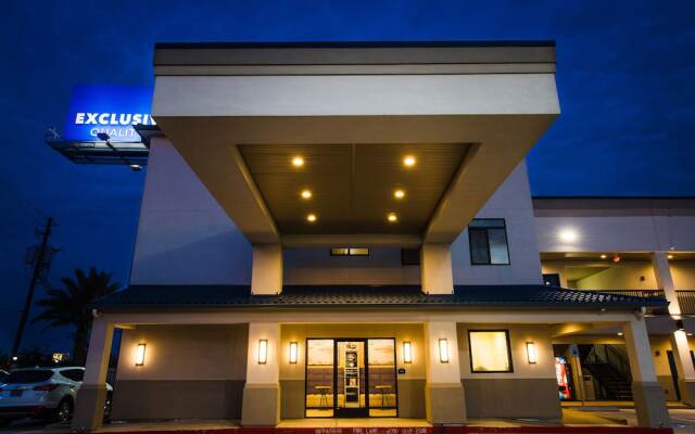 Palace Inn Blue Federal Road