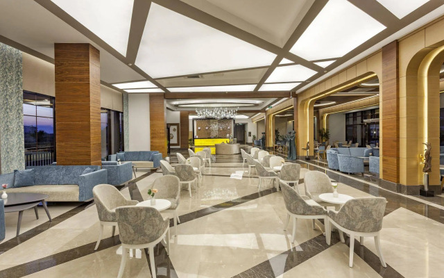 Glamour Resort & Spa - All Inclusive