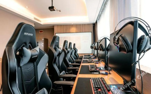 WanYoo Esports Hotel (Shanghai Jiading Nanxiang)