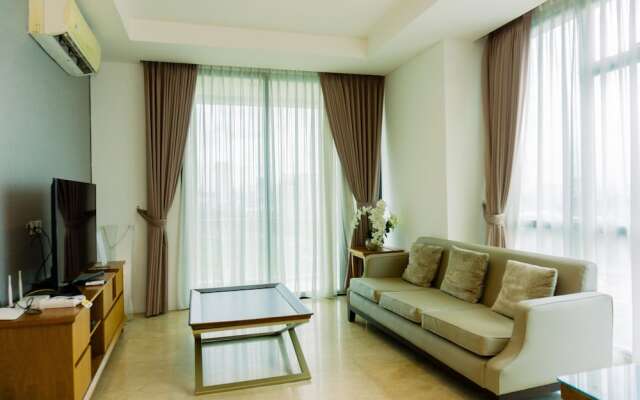 Spacious 3BR Apartment At 8th Floor Veranda Residence Puri