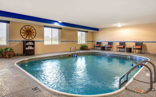 Quality Inn & Suites Brandenburg - Fort Knox