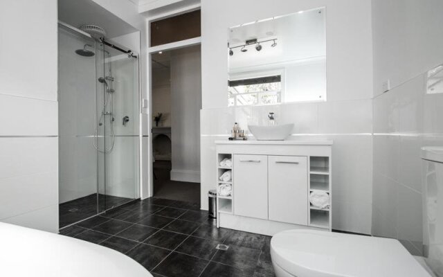 Pirathon Country Estate