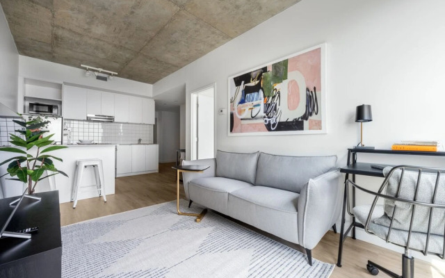 Elegant Studios and Apartments Montreal
