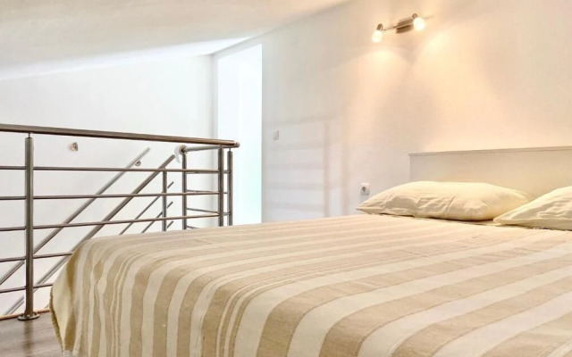 Žare - With Garden - A2