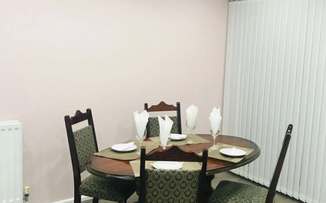 Beautiful 3-bed House in Birmingham City Center