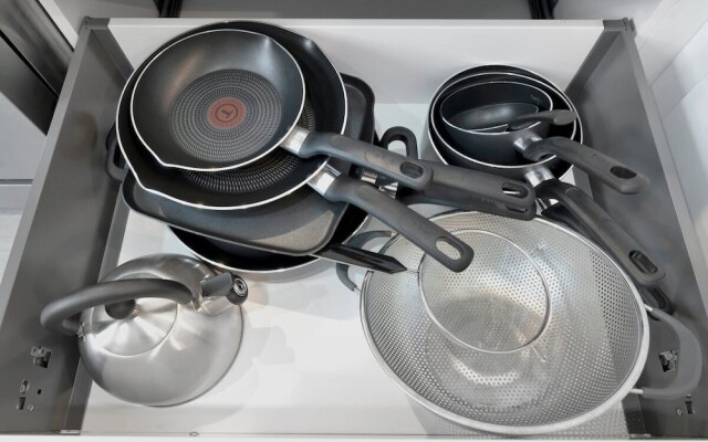 St. Pete Family Bungalow & Private Oasis