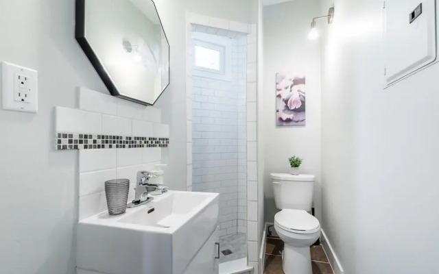 Cozy 1BR Apt w Netflix - Prime Location