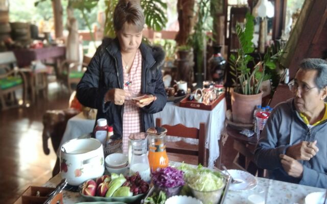 Thanyarat Resort and Organic Farm