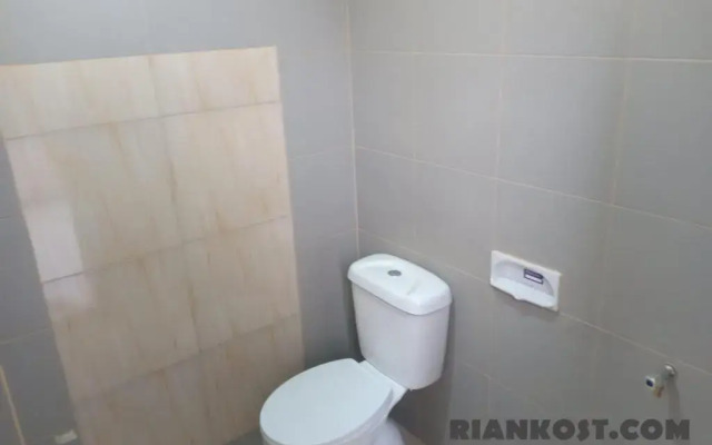Rian Kost - Hotel Penginapan Murah Pusat Kota Palembang